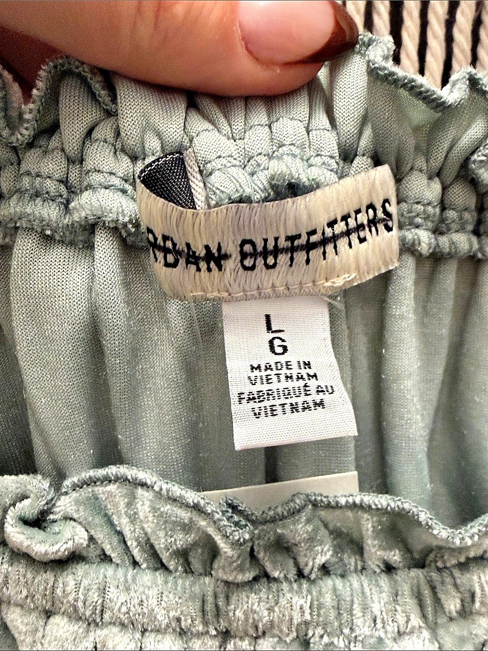 Urban Outfitters Smocked Mini romper in Green Size Large - Picture 3 of 3